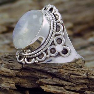 Rainbow Moonstone 925 Sterling Silver Ring